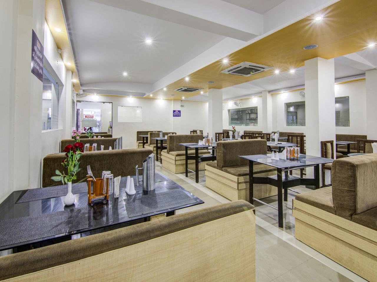 Oyo 5362斯帕尔大酒店 维沙卡帕特南 外观 照片